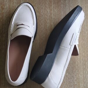 Women's Cream Loafers